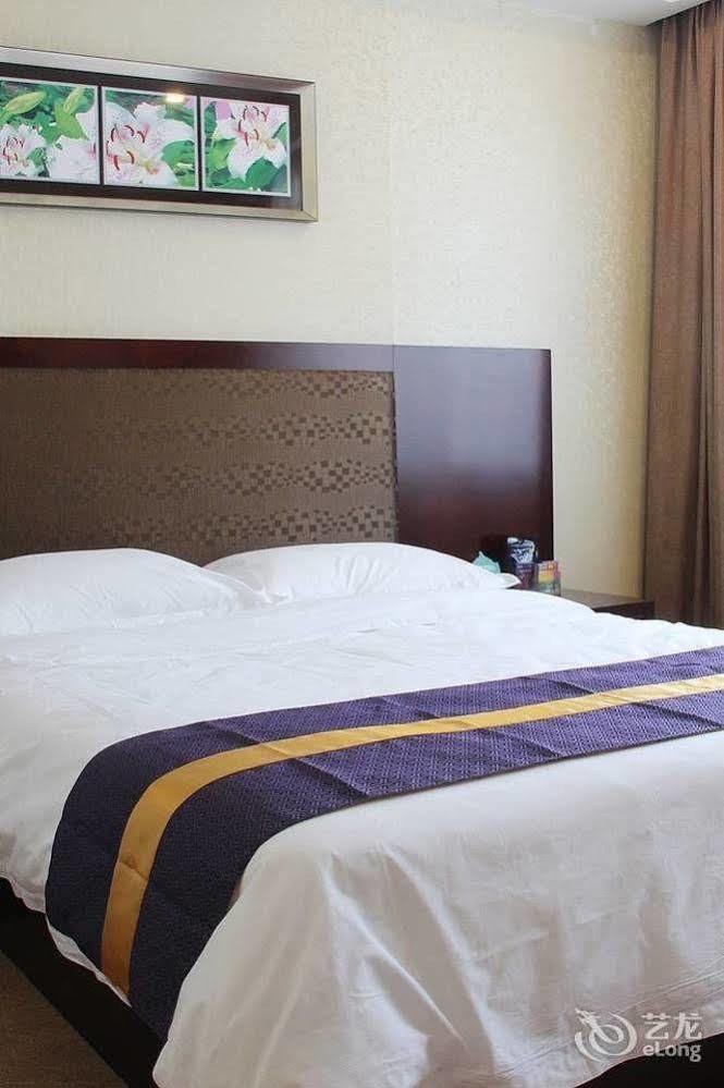 Zhuhai Platinum Holiday Hotel Exteriér fotografie